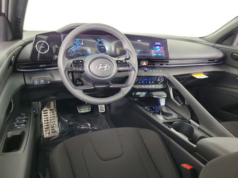 New 2025 Hyundai Elantra SEL w/ Cargo Package image 12