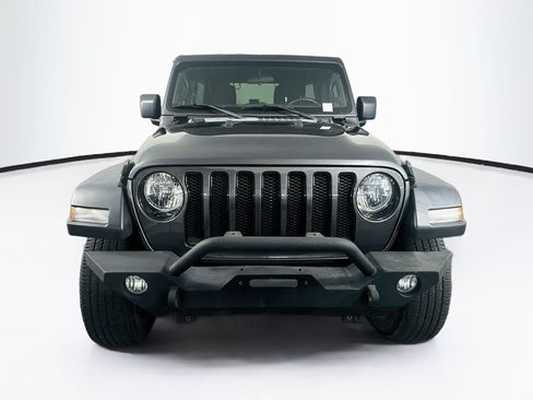 Used 2022 Jeep Wrangler Unlimited Sport AWD/4WD image 2
