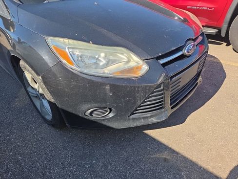 Used 2014 Ford Focus SE FWD image 2