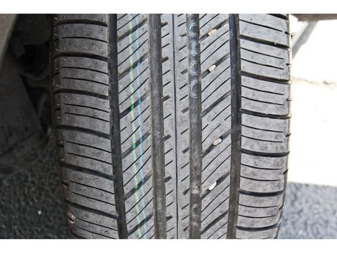 Used 2023 MAZDA MAZDA3 s image 33