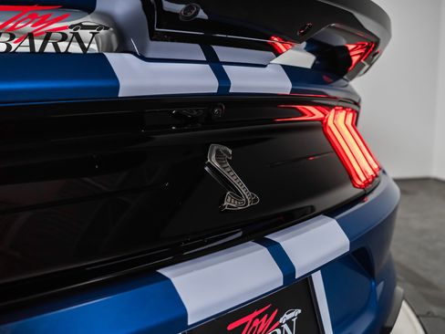 Used 2021 Ford Mustang Shelby GT500 w/ Technology Package image 14