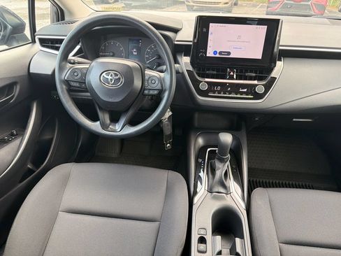 Used 2025 Toyota Corolla LE FWD image 23