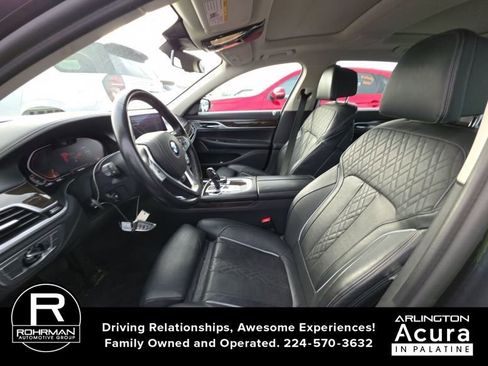 Used 2020 BMW 750i xDrive w/ Executive Package image 6