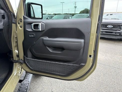 Used 2026 Jeep Gladiator Mojave AWD/4WD image 27