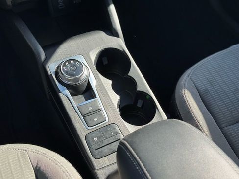 Used 2022 Ford Escape S image 14