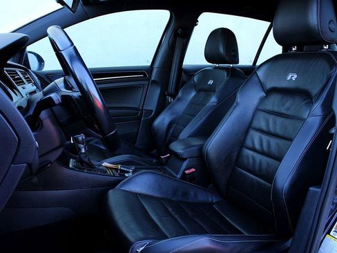 Used 2015 Volkswagen Golf R 4-Door image 13