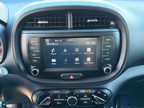 Used 2021 Kia Soul LX image 27