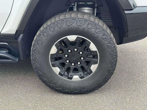 Used 2024 GMC Hummer EV 3X w/ Extreme Off-Road Package AWD/4WD image 11