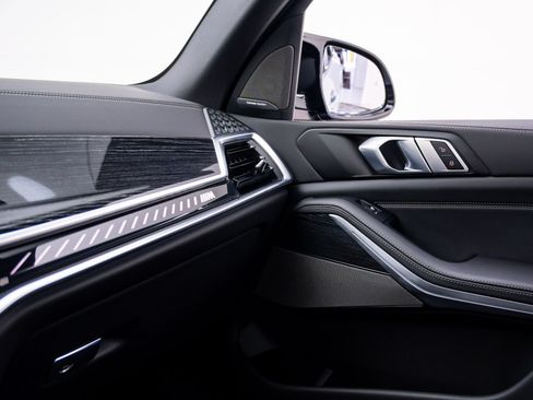 Certified 2026 BMW X5 M60i AWD/4WD image 30
