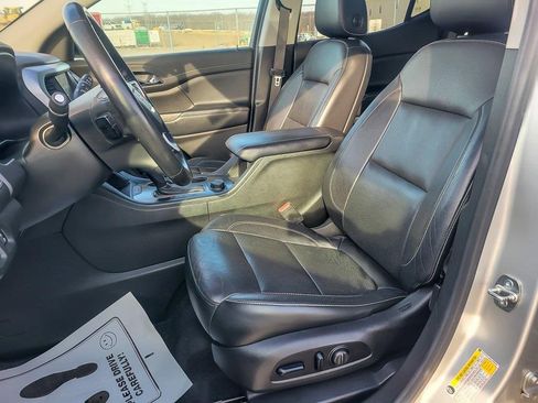 Used 2019 GMC Acadia SLT image 8