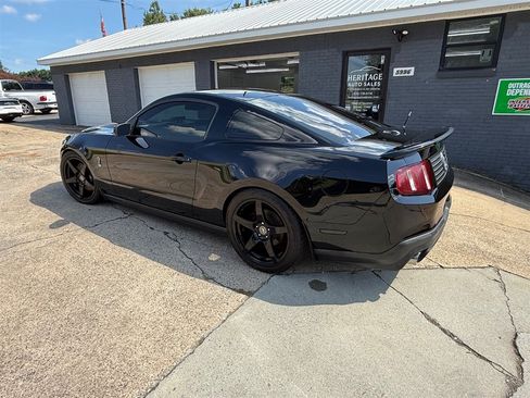 Used 2010 Ford Mustang Shelby GT500 RWD image 3