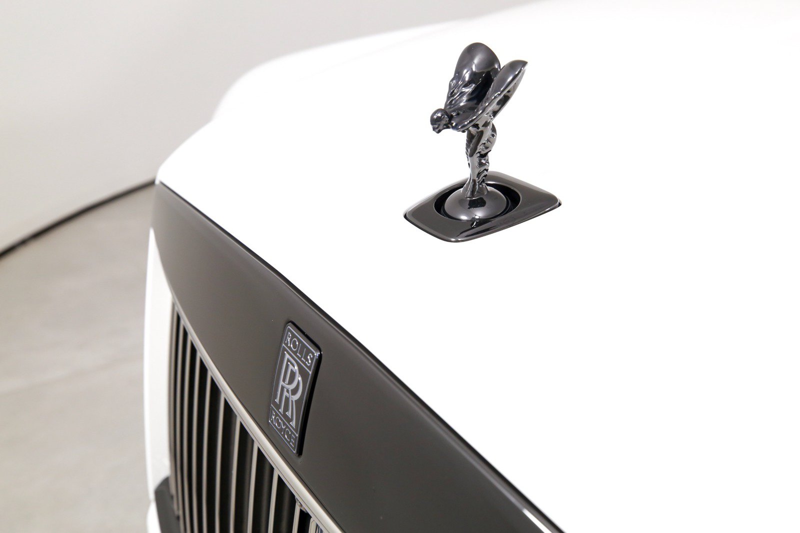 Certified 2025 Rolls-Royce Cullinan Black Badge AWD/4WD image 45