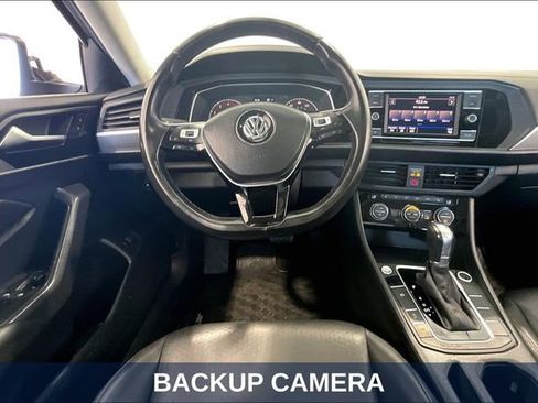 Used 2019 Volkswagen Jetta SE FWD image 11