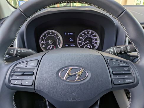 Used 2021 Hyundai Venue w/ Cargo Package image 20