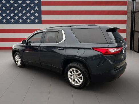 Used 2020 Chevrolet Traverse LT w/ Driver Confidence II Package image 6