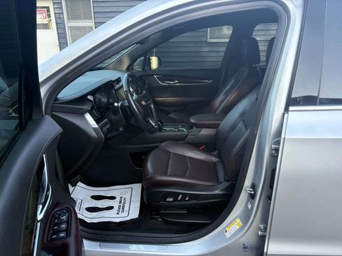 Used 2020 Cadillac XT6 Premium Luxury image 10