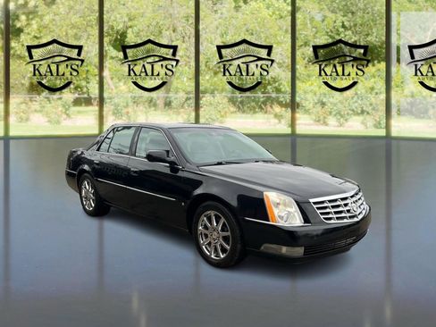 Used 2008 Cadillac DTS Performance FWD image 3