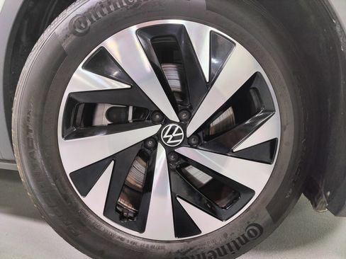 Certified 2023 Volkswagen ID.4 2WD image 20