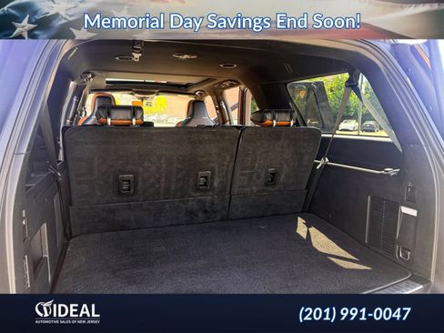 Used 2019 Lincoln Navigator L Reserve w/ Cargo Package AWD/4WD image 17