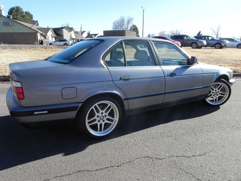 Used 1992 BMW 525i Sedan image 4