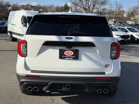 Used 2023 Ford Explorer ST w/ Equipment Group 401A image 7