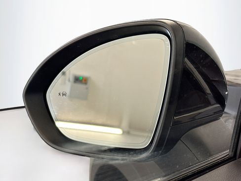 Used 2025 Buick Envision Preferred image 16