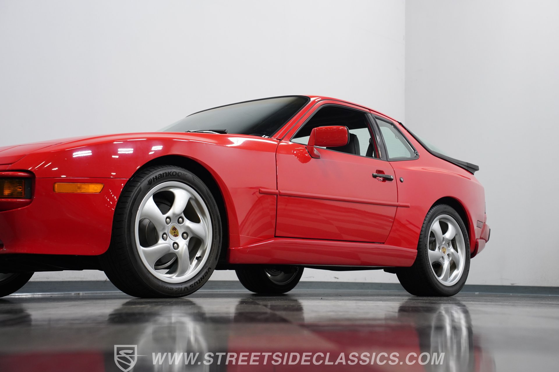 Used 1987 Porsche 944 Coupe RWD image 21
