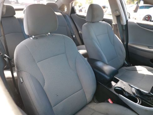 Used 2011 Hyundai Sonata GLS image 18