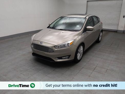 Used 2016 Ford Focus Titanium FWD image 1