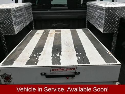 Used 2024 Chevrolet Colorado Z71 w/ Advanced Trailering Package AWD/4WD image 15