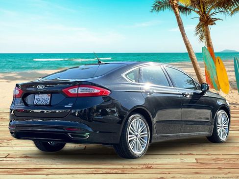 Used 2014 Ford Fusion SE w/ Equipment Group 202A image 5