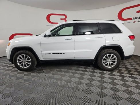 Certified 2022 Jeep Grand Cherokee Laredo E w/ Security & Convenience Group image 4