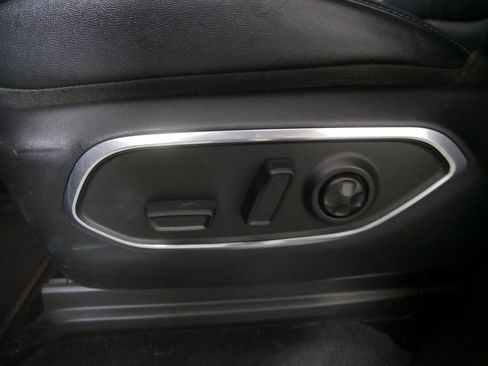 Used 2022 Jeep Wagoneer Series I RWD image 19