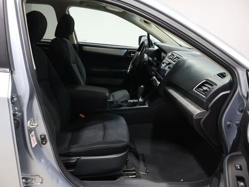 Used 2017 Subaru Outback 2.5i Premium image 25