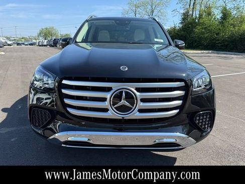 New 2026 Mercedes-Benz GLS 450 4MATIC image 2