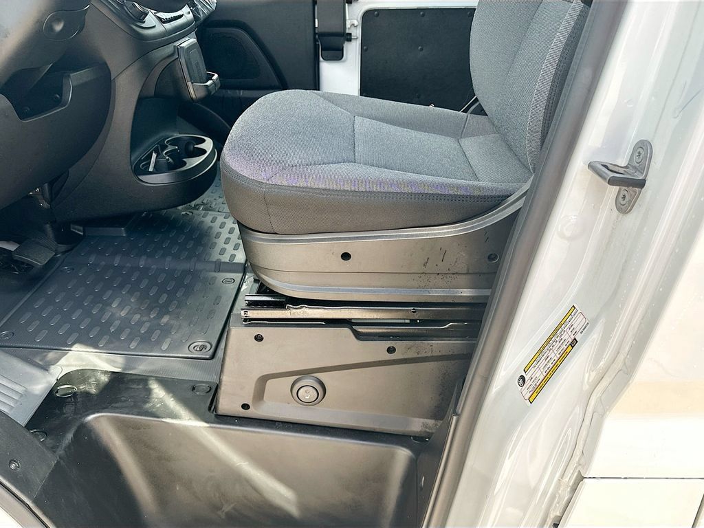 Used 2024 RAM ProMaster 3500 w/ Delivery Van Package FWD image 22
