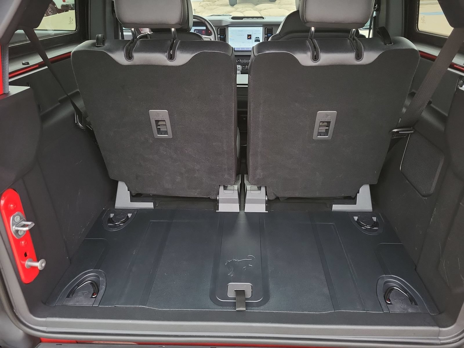 Used 2024 Ford Bronco Black Diamond AWD/4WD image 25