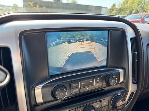 Used 2017 GMC Sierra 1500 SLT w/ SLT Premium Package AWD/4WD image 15