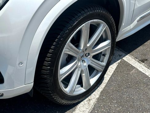 Used 2019 Volvo XC90 T6 Inscription w/ Luxury Package image 9