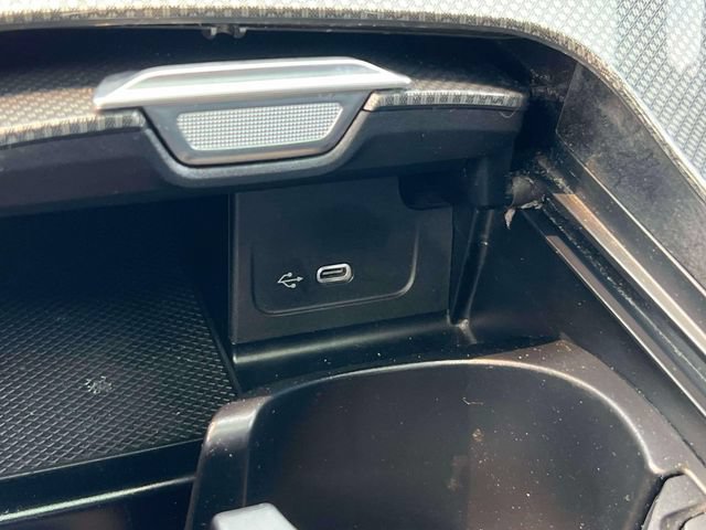 Used 2023 Mercedes-Benz C 300 Sedan image 38