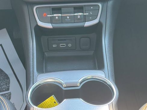 Used 2024 GMC Terrain AT4 image 19