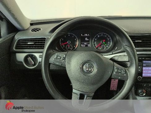 Used 2013 Volkswagen Passat 2.5 SE FWD image 16