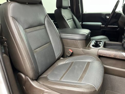 Used 2023 GMC Sierra 3500 Denali w/ Denali Ultimate Package AWD/4WD image 23