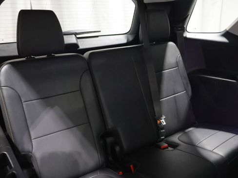 Used 2019 Chevrolet Traverse Premier w/ Redline Edition AWD/4WD image 22