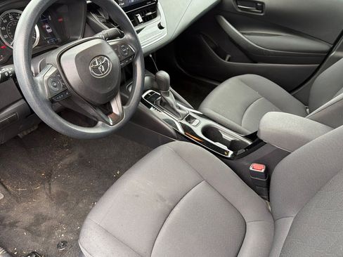 Used 2022 Toyota Corolla LE image 7
