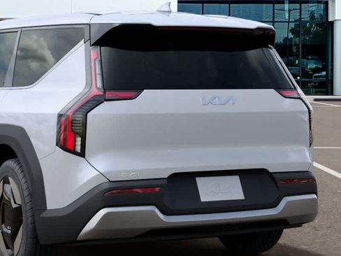 New 2026 Kia EV9 Light RWD image 13