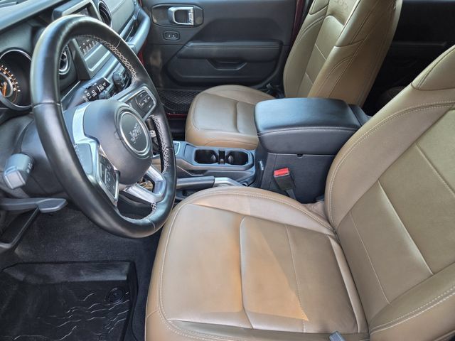 Used 2021 Jeep Wrangler Unlimited Sahara w/ Cold Weather Group AWD/4WD image 11