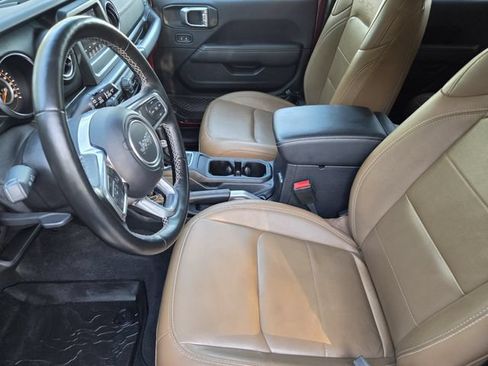 Used 2021 Jeep Wrangler Unlimited Sahara w/ Cold Weather Group AWD/4WD image 11