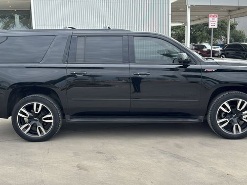 Used 2019 Chevrolet Suburban Premier image 8