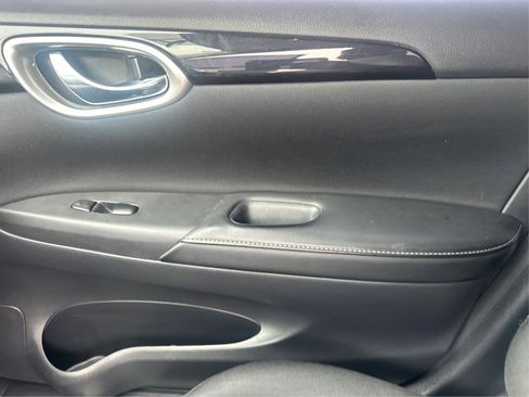 Used 2019 Nissan Sentra SV image 31